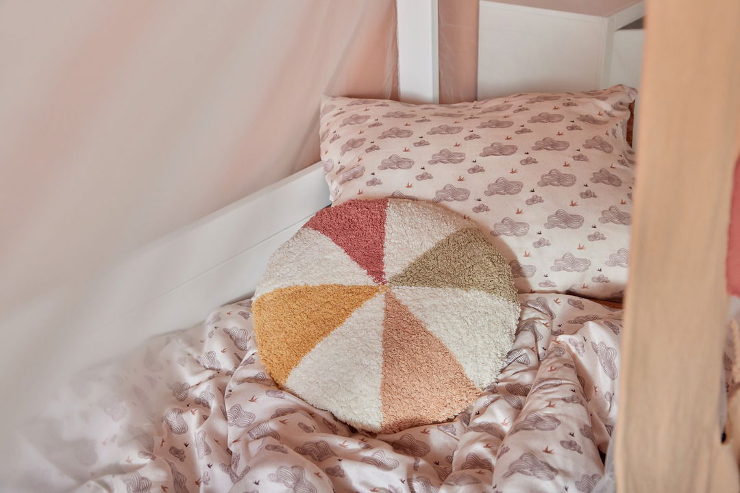 Rundes Kissen getuftet Fairy Theatre