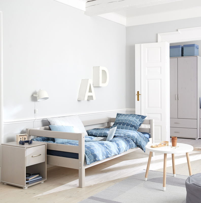 Classic Einzelbett in whitewash, 90 x 190cm Classic Einzelbett in whitewash, 90 x 190cm