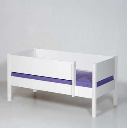 Manis-h Junior-Bettliege Odin mit Ringsrum-Absturzsicherung Manis-h Junior-Bettliege Odin mit Ringsrum-Absturzsicherung