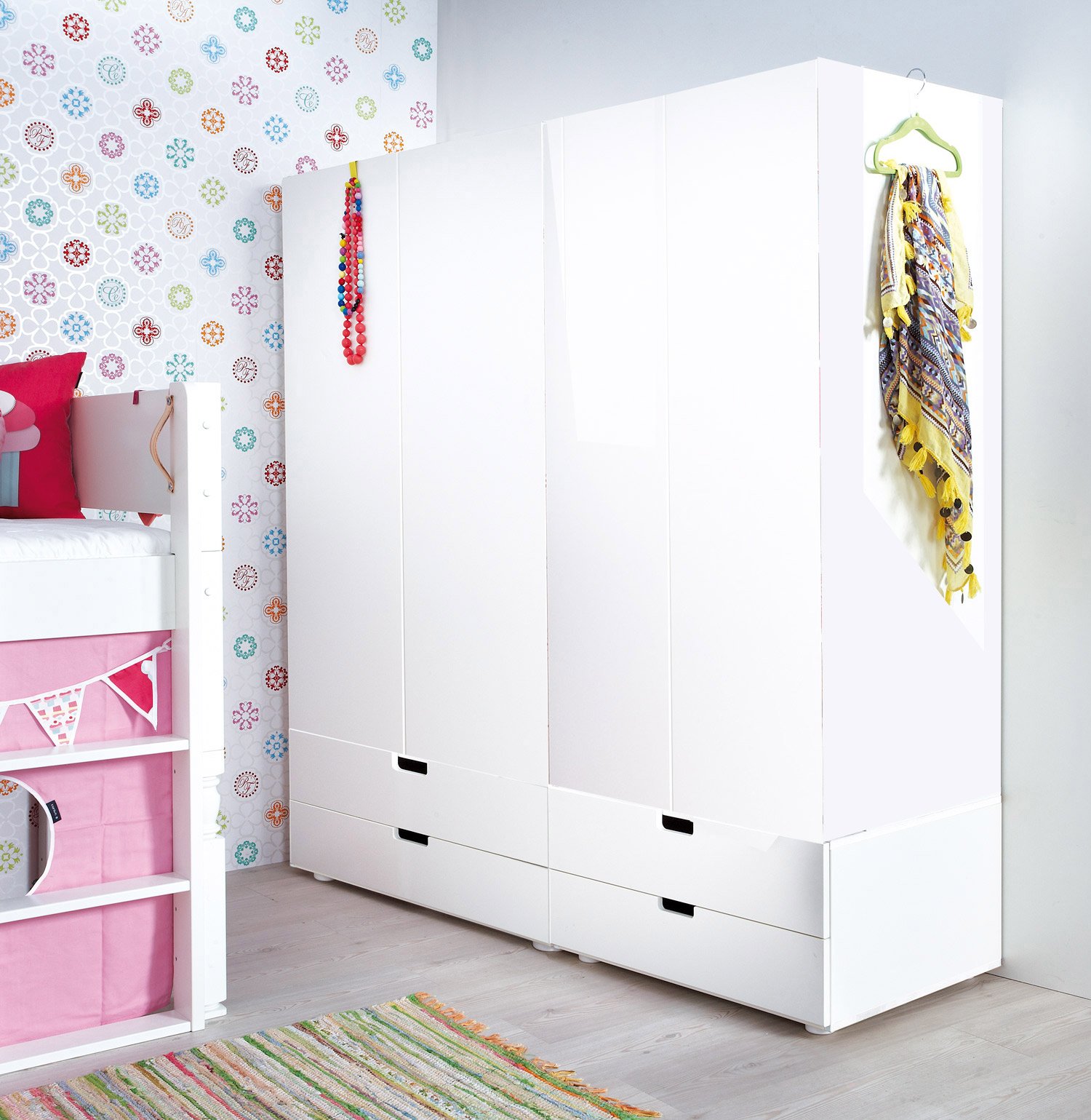 Manis-h Kleiderschrank Hera