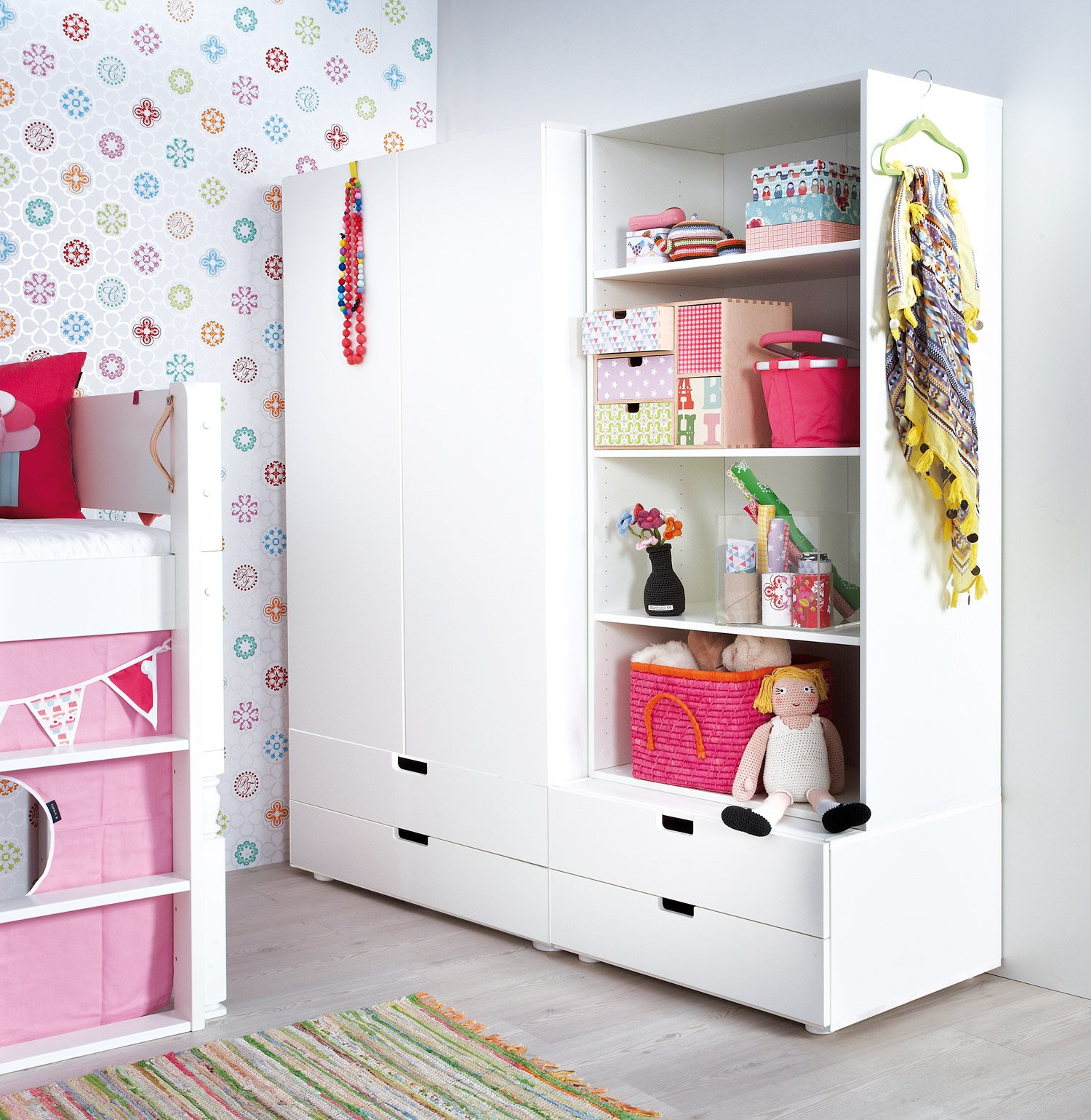 Manis-h Kleiderschrank Zeus 1 in weiß (Lieferumfang: Schrank, Regal, 2 Kommoden)