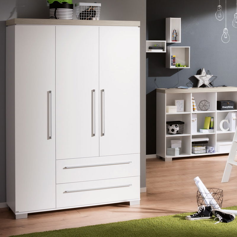 Kira Kleiderschrank 3-türig/2 Schubladen in 2 Farben Kira Kleiderschrank 3-türig/2 Schubladen in 2 Farben