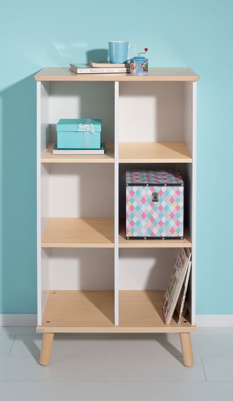 Das kleine Paidi Ylvie Regal hat vier offene Fächer und ist nur 122cm hoch, idela für kleinere Kinder. Das kleine Paidi Ylvie Regal hat vier offene Fächer und ist nur 122cm hoch, idela für kleinere Kinder.