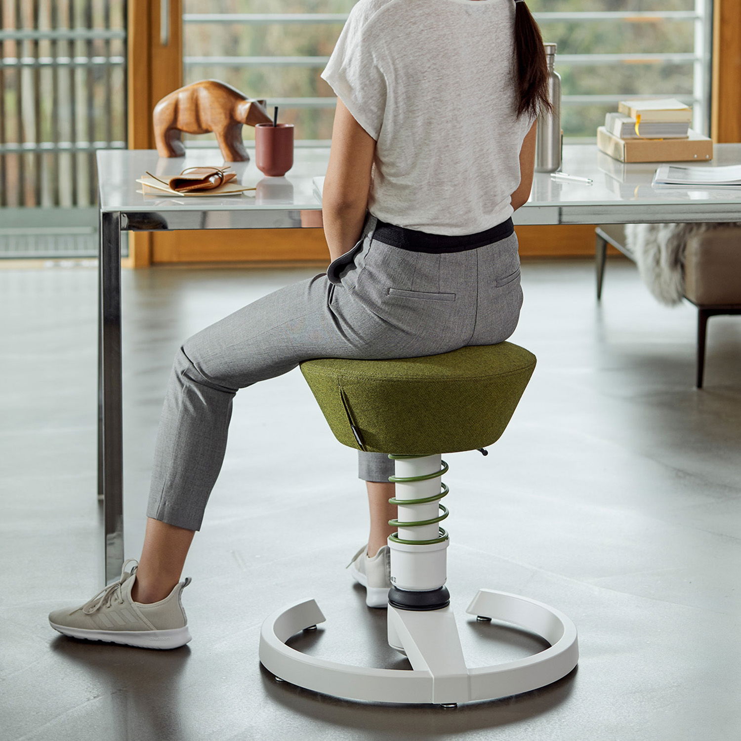 Swopper mit Gleitern, Gestell weiß/ Bezug Mikrofaser (Höhe und Farbe wählbar)